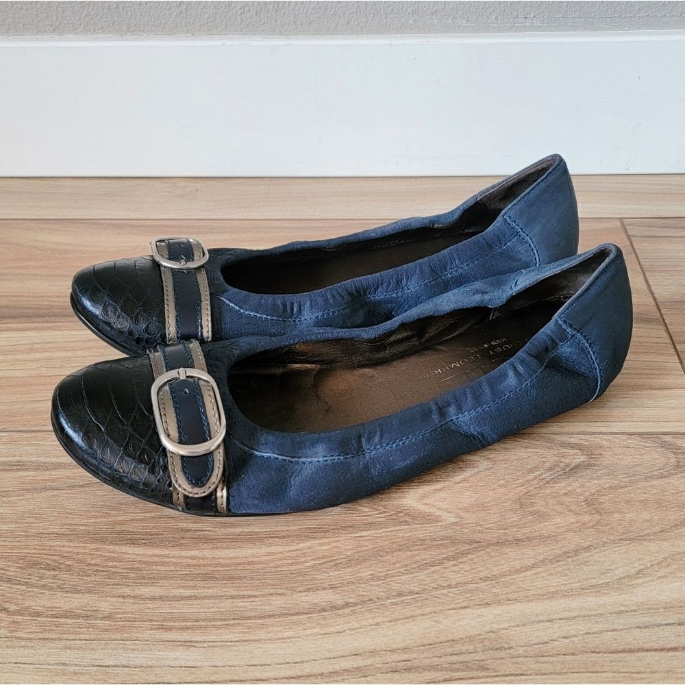 AGL Suede Leather Croc Buckle Flats in Navy Sz 39